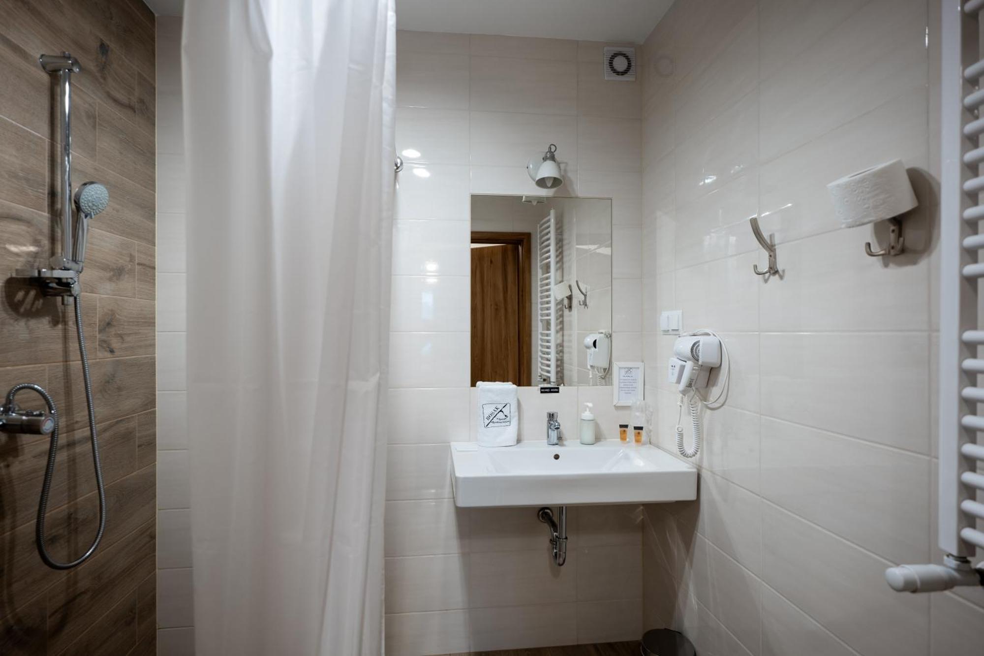 Hotel Bosak Szczecin Buitenkant foto